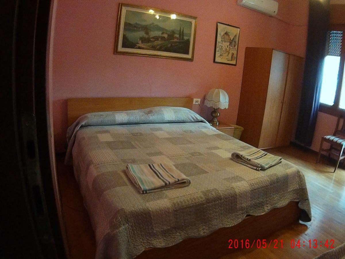 Bed and Breakfast The Caponi Bros Местре Екстер'єр фото